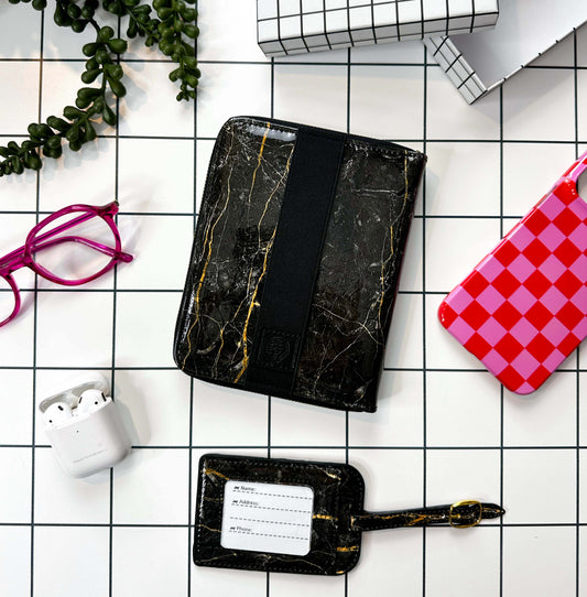 Freebie Black Marble Travel Organiser